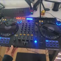 De vânzare Controller DJ Pioneer DDJ-FLX6 cu 4 canale pentru Rekordbox și Serato DJ Pro